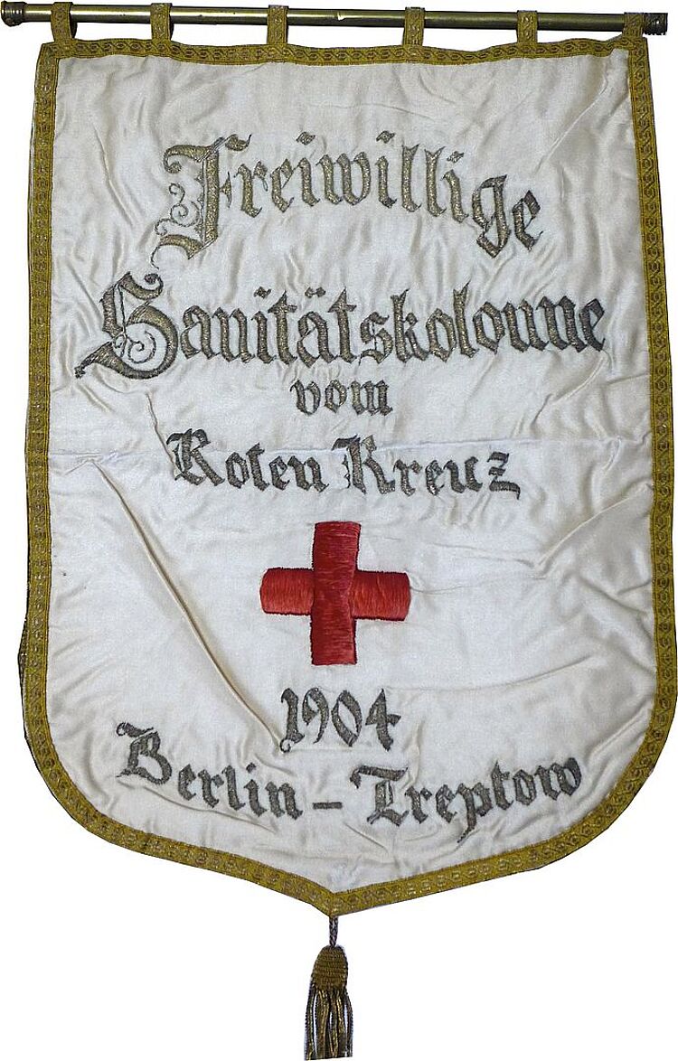Auch in Treptow, einer damals noch selbständigen Gemeinde bei Berlin, bestand eine Sanitätskolonne